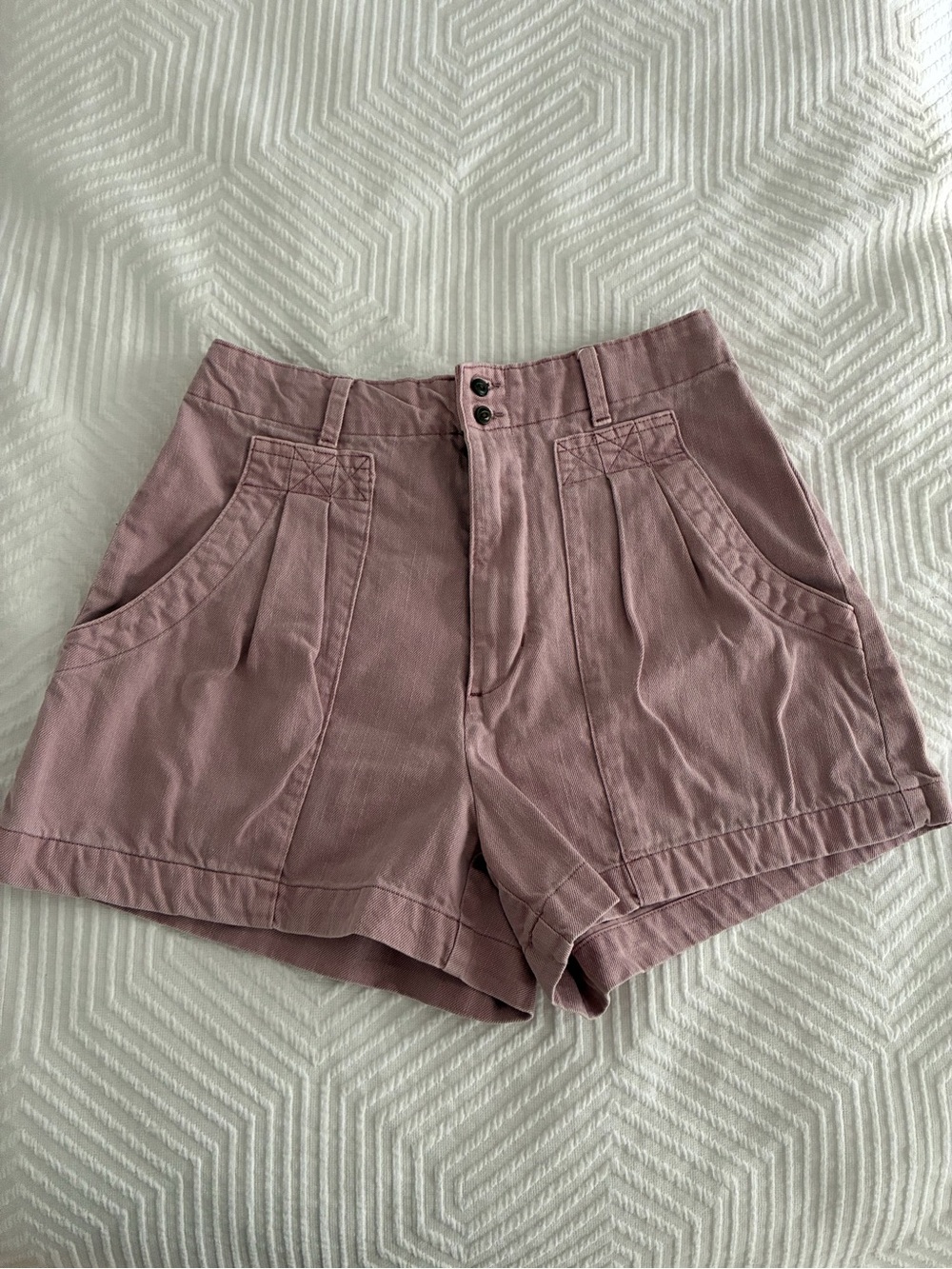Universal Thread Women's High-Rise A-Line Pleated Shorts